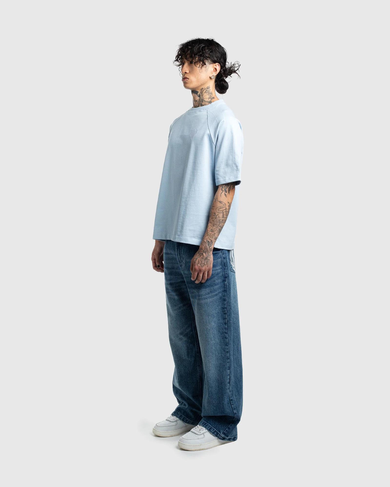 Azur Link Tee - Image 4